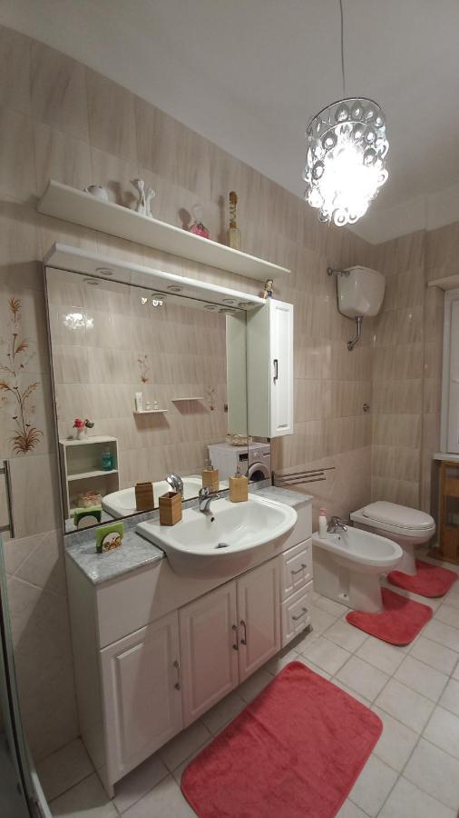 Appartamento Incantevole Al Centro Di Torvaianica Kültér fotó