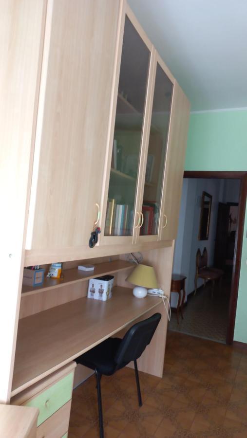 Appartamento Incantevole Al Centro Di Torvaianica Kültér fotó