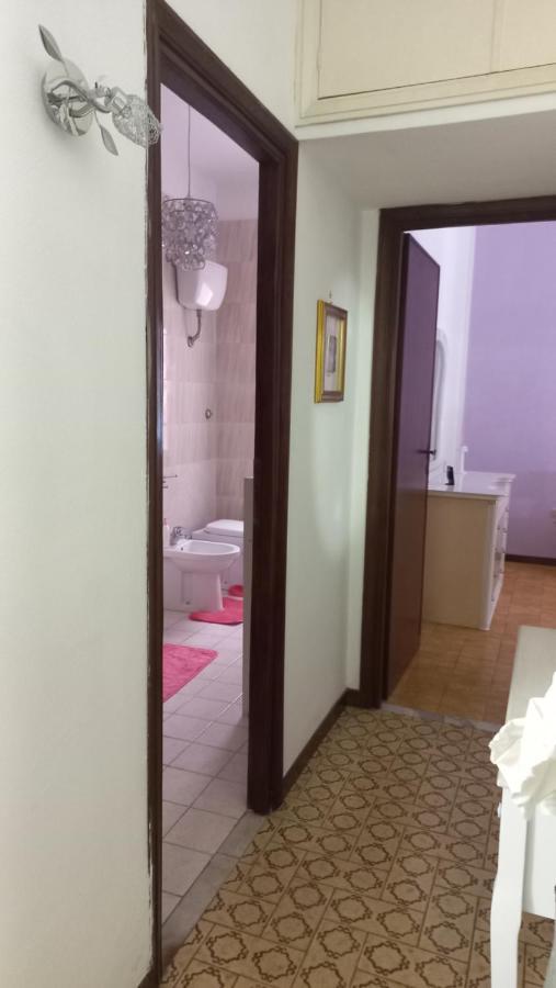 Appartamento Incantevole Al Centro Di Torvaianica Kültér fotó