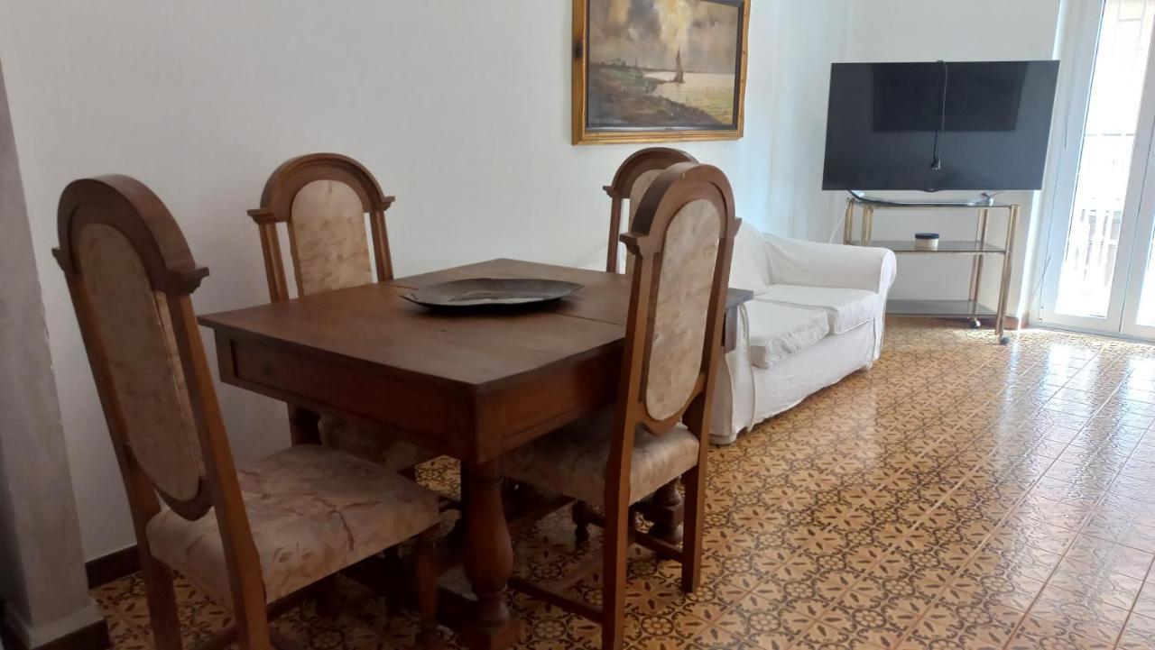 Appartamento Incantevole Al Centro Di Torvaianica Kültér fotó