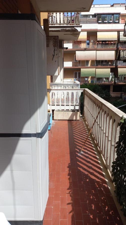 Appartamento Incantevole Al Centro Di Torvaianica Kültér fotó