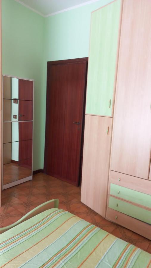 Appartamento Incantevole Al Centro Di Torvaianica Kültér fotó