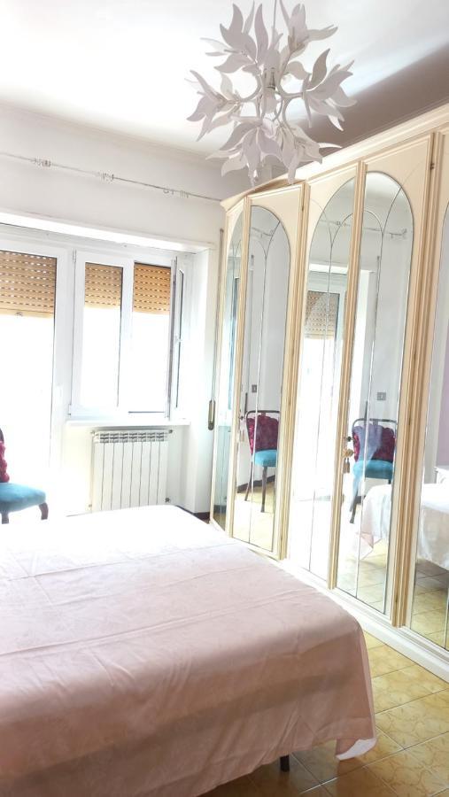 Appartamento Incantevole Al Centro Di Torvaianica Kültér fotó