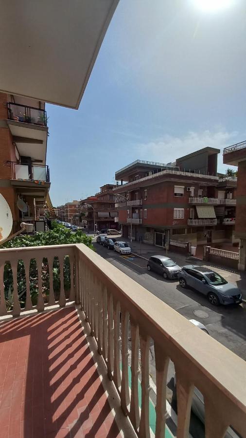 Appartamento Incantevole Al Centro Di Torvaianica Kültér fotó