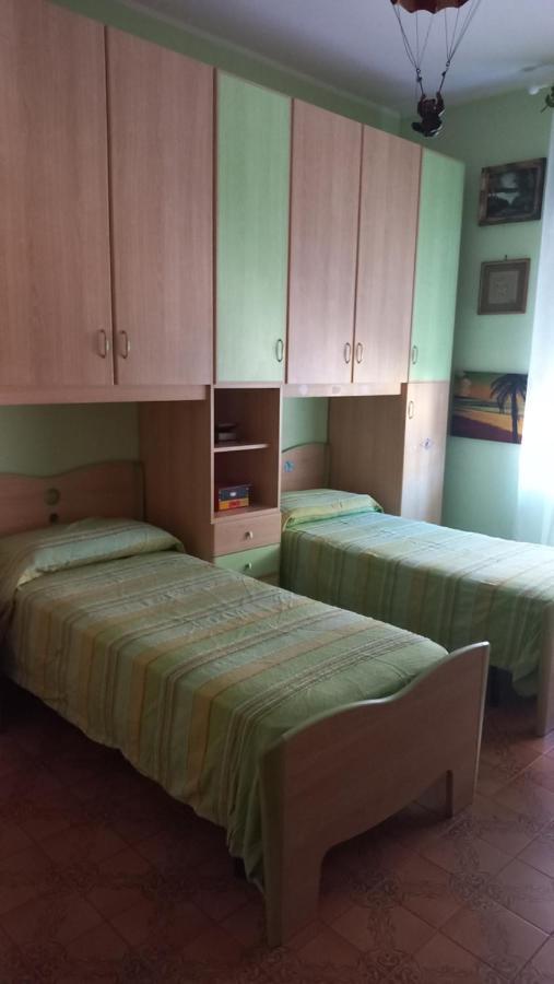 Appartamento Incantevole Al Centro Di Torvaianica Kültér fotó