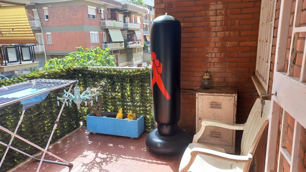 Appartamento Incantevole Al Centro Di Torvaianica Kültér fotó