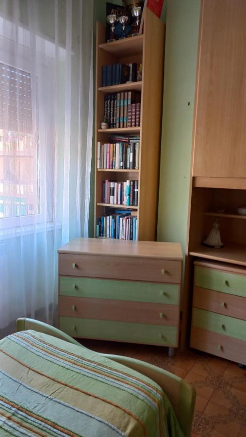 Appartamento Incantevole Al Centro Di Torvaianica Kültér fotó